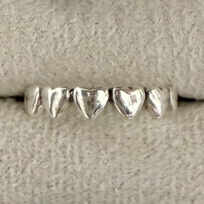 Anillo aro de Corazones