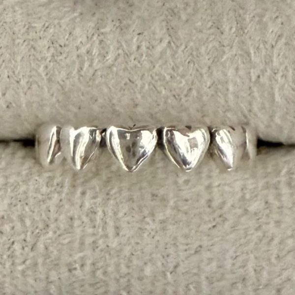 Anillo aro de Corazones