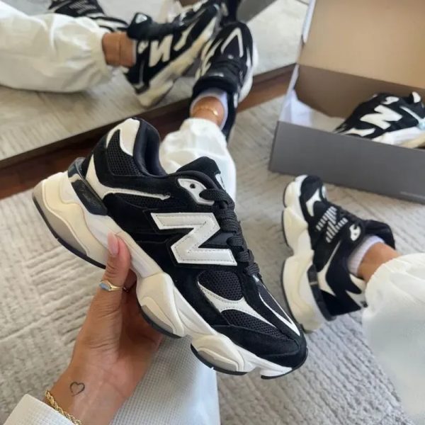 New balance 9060 negras con detalles blancos