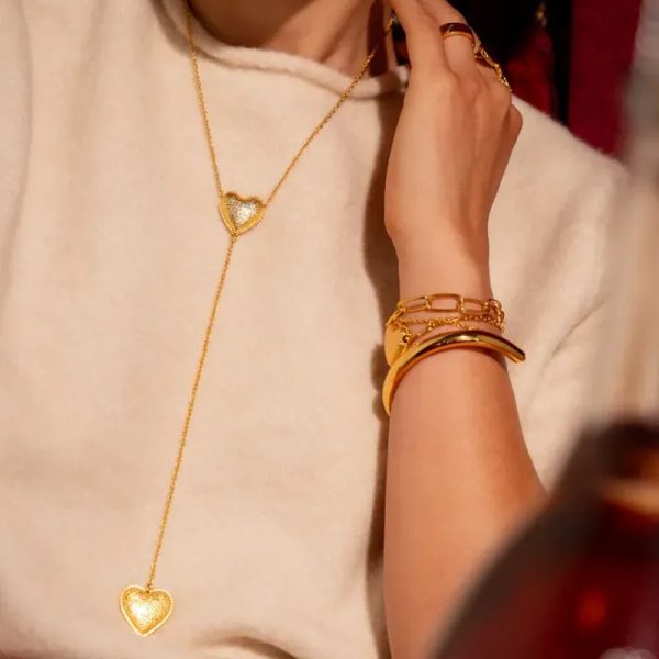 Corbatin Corazón Textura + Aretes