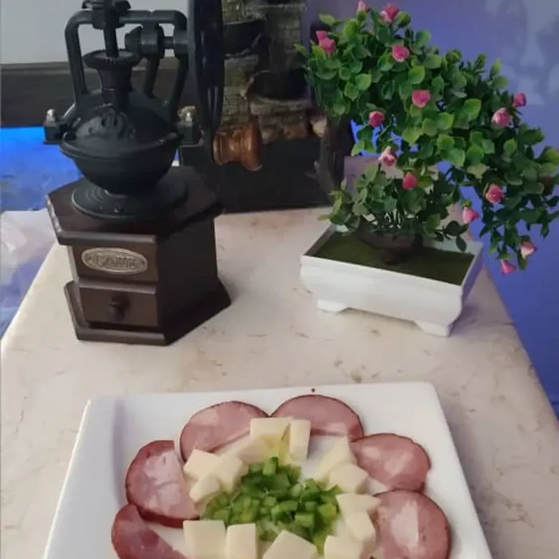 Entremés de Jamón y Queso