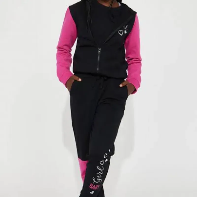 Conjunto de mono y abrigo de niña