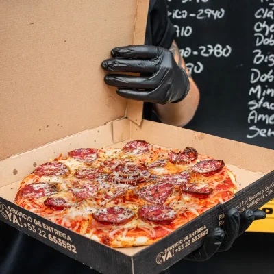 Pizza de chorizo ibérico