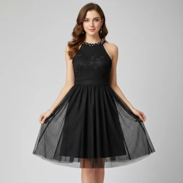 Vestido negro de vuelo