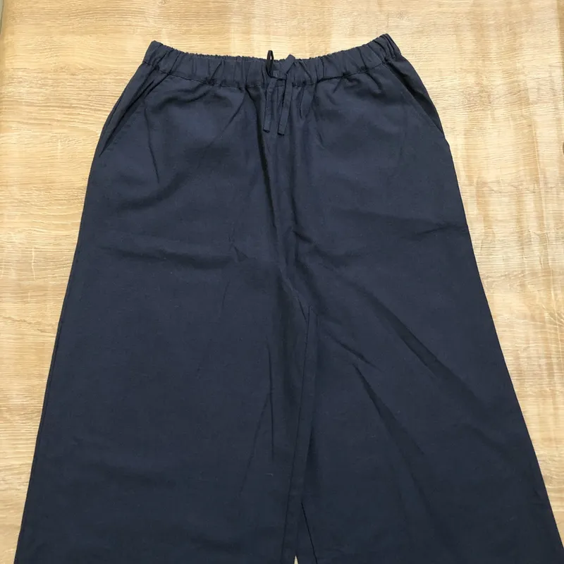 Pantaloneta Mango color azul oscuro