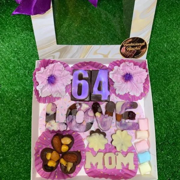 Love Mom 
