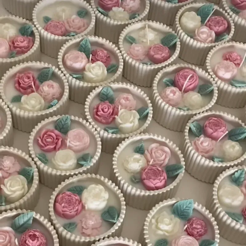 Vela con Flores En base de Yeso