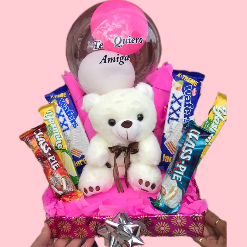 Caja con Peluches de Oso y confituras