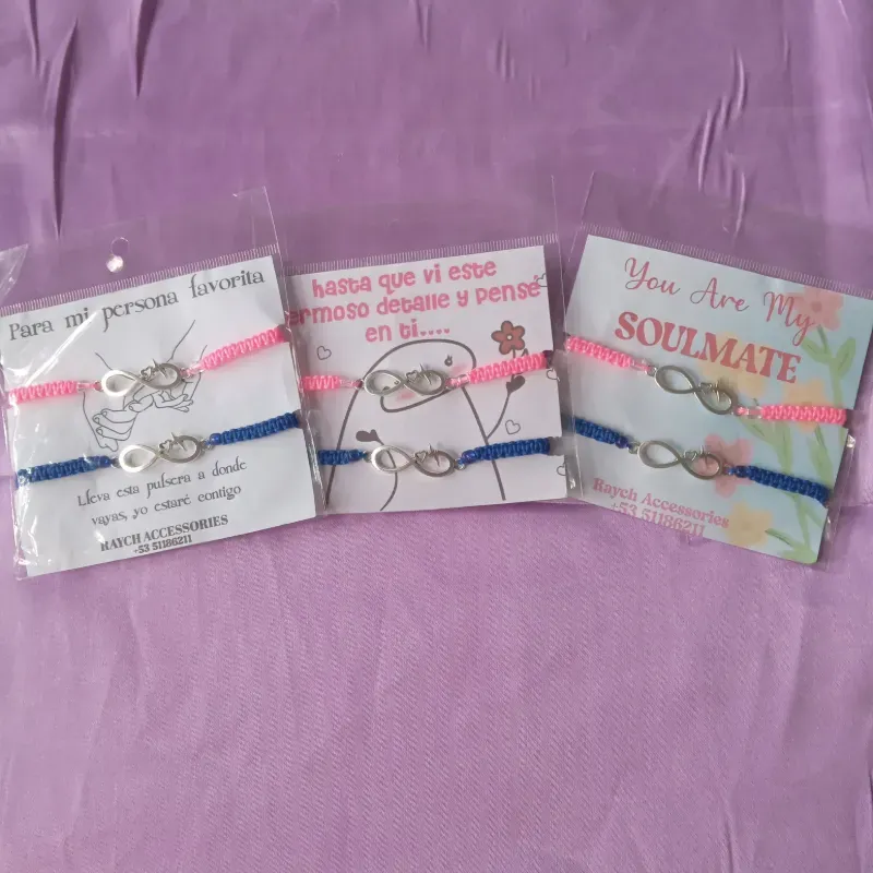 Pulseras tejidas infinito rosado y azul