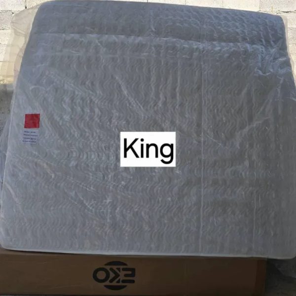 Colchón king EKO empacado al vacío