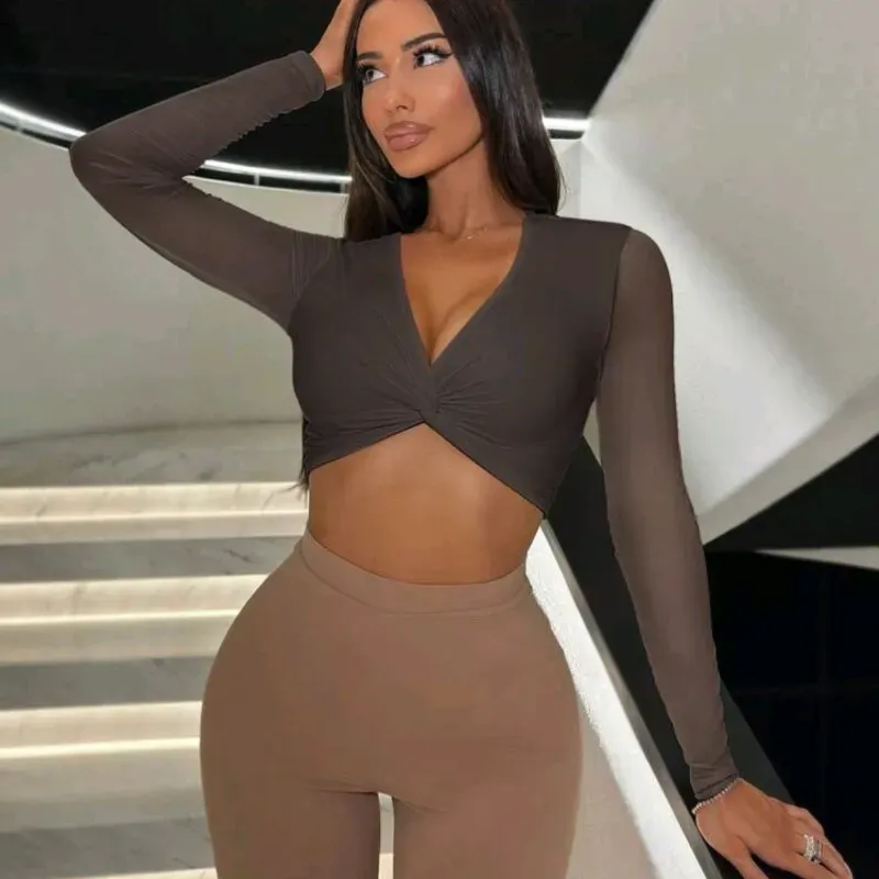  Top de nudo torcido mangas largas — Marron Chocolate