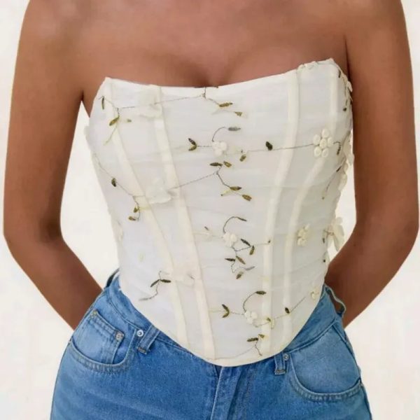  Top con bordado floral — Beige