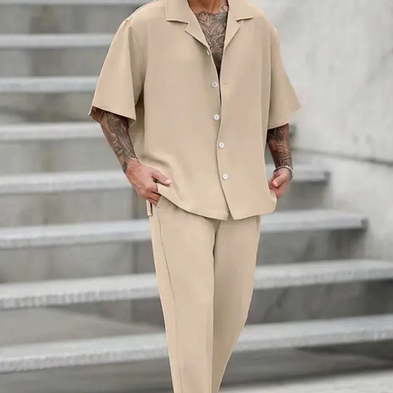 Conjunto de pantalón y camisa