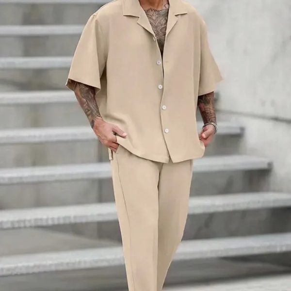Conjunto de pantalón y camisa