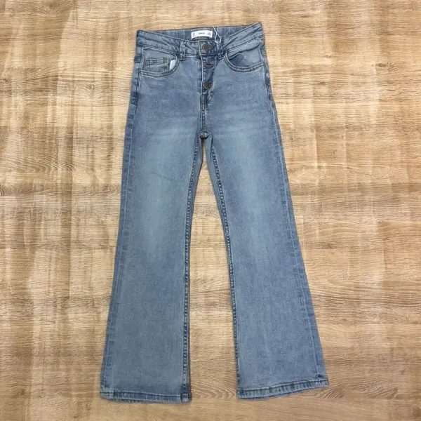 Jeans Flare aguas claras