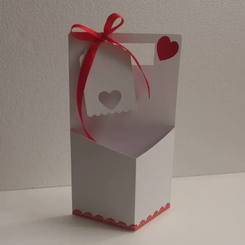 Cajitas de Regalo con Detalle de Corazón 