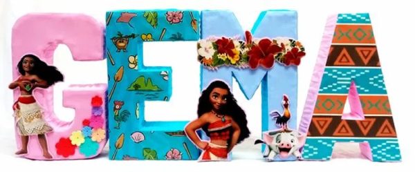 Nombre personalizado 4 letras