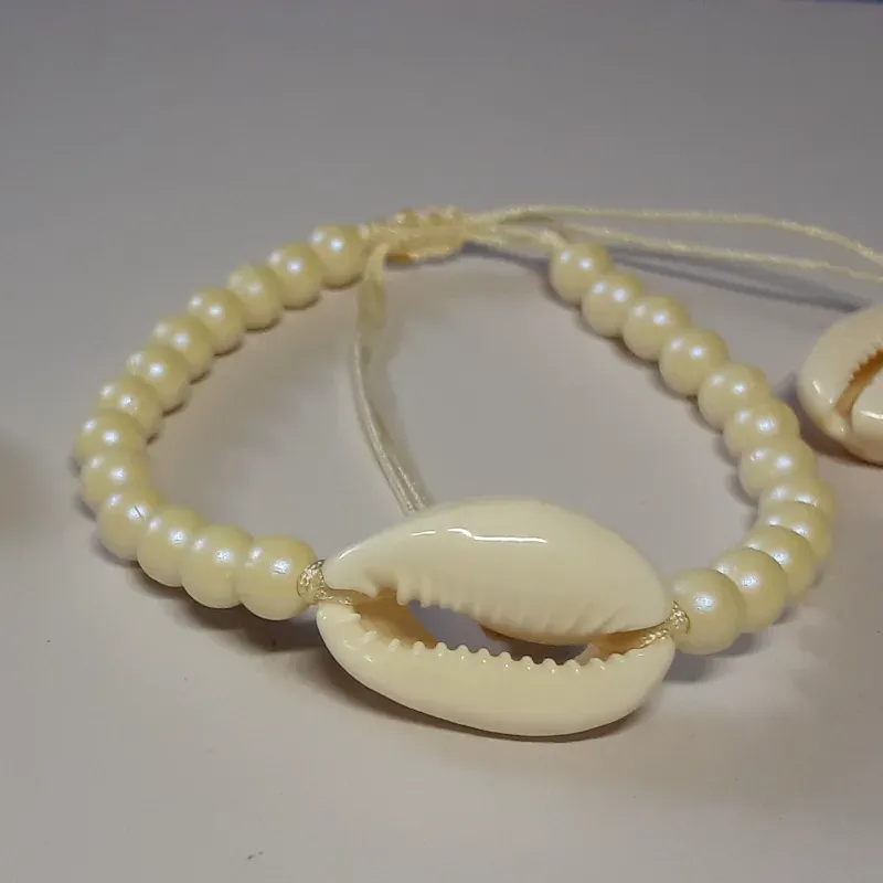 Pulsera de caracol karuy y cuentas de 6mm