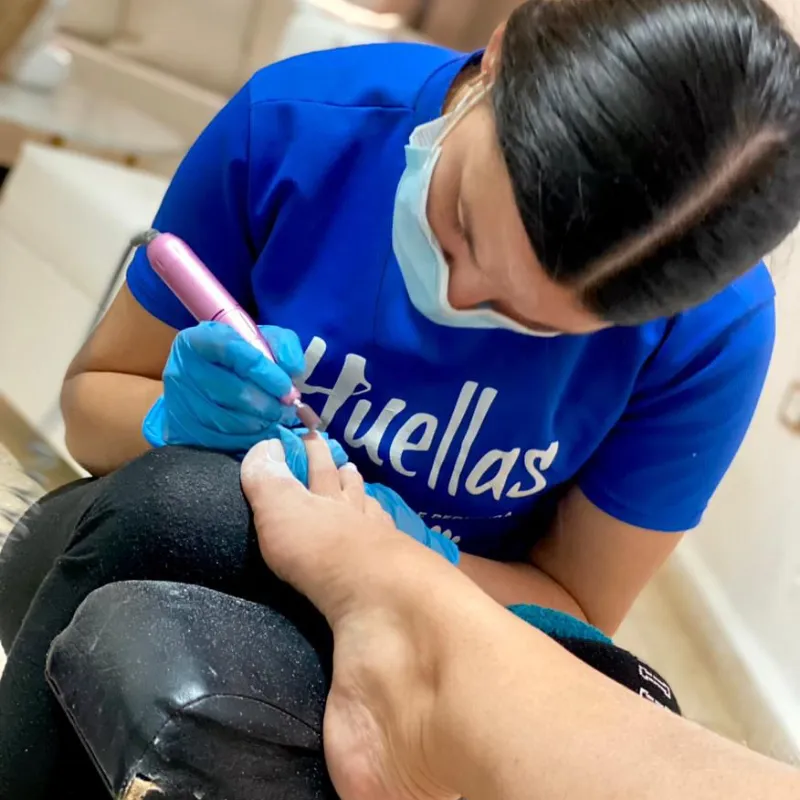1500 pesos Pedicure Profundo