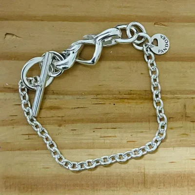 Pulsera eslabonada corazón de nudo