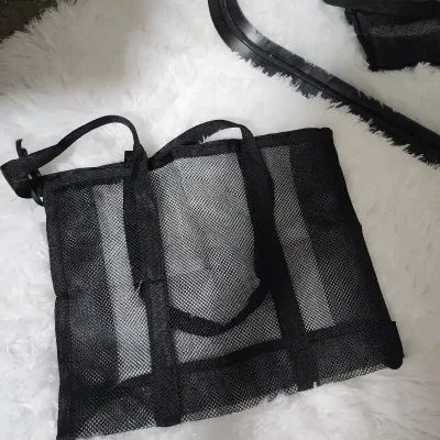 Cartera negra mallas