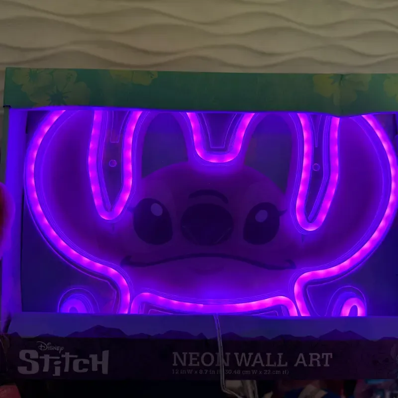 Decoración LED con Stitch