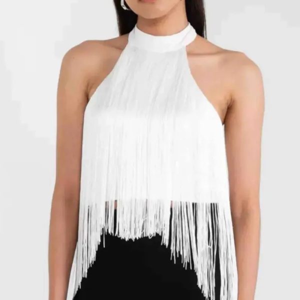 Top blanco de flecos