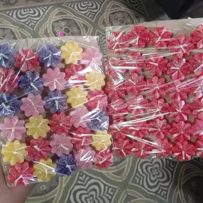 Paquete de 30 velitas pequeñas de flores