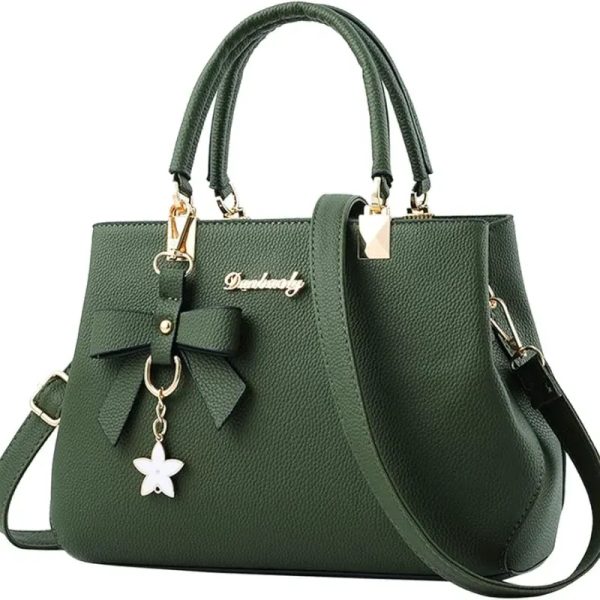 Bolso con adorno