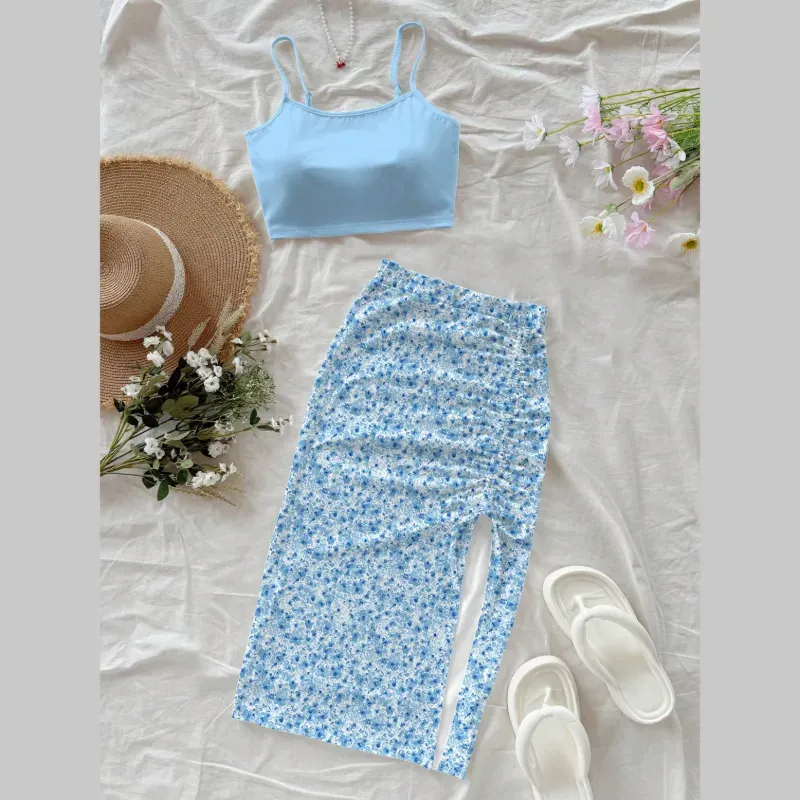 Conjunto de top y saya azul