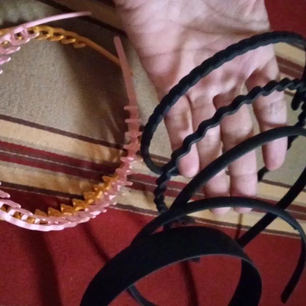Cintillos negros