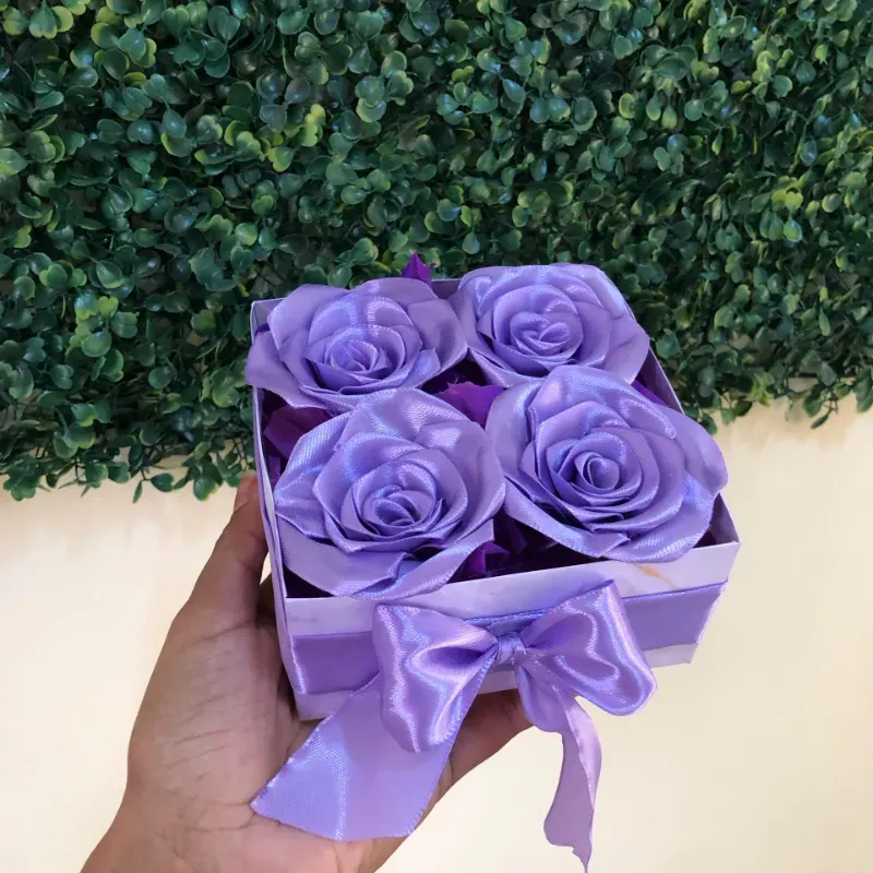 Cajita 4 rosas 1 STOCK 