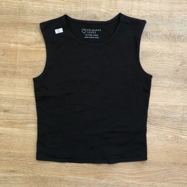Top de color negro