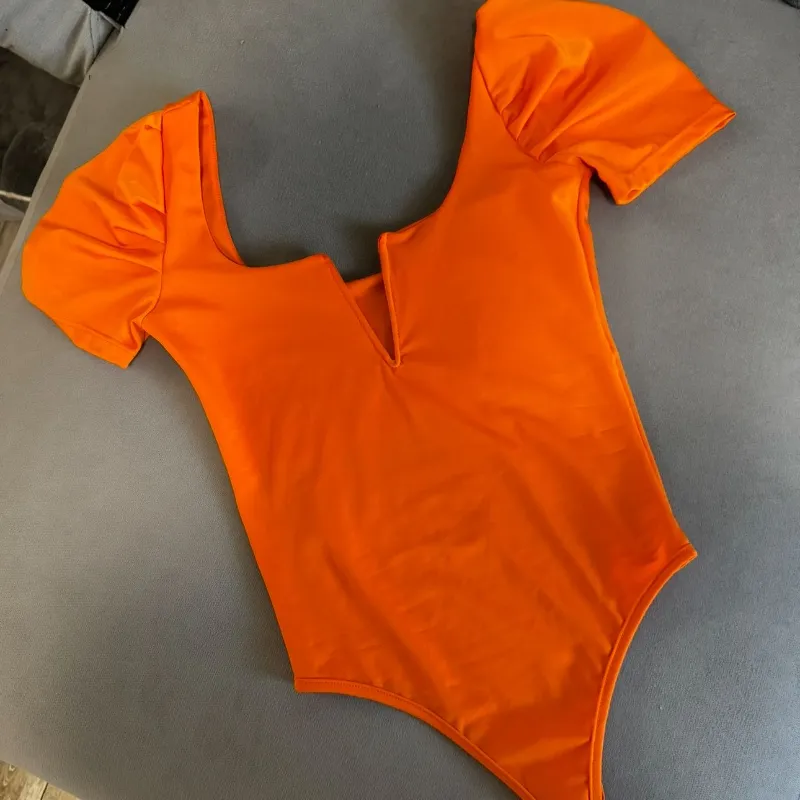 Body naranja