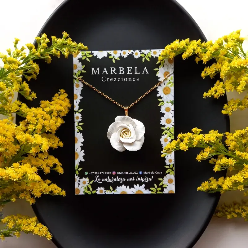 ✨Cadena de Rosa Blanca✨