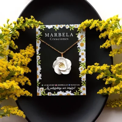 ✨Cadena de Rosa Blanca✨