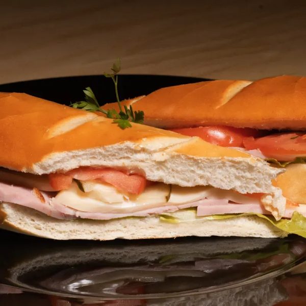 SÁNDWICH DE JAMÓN Y QUESO