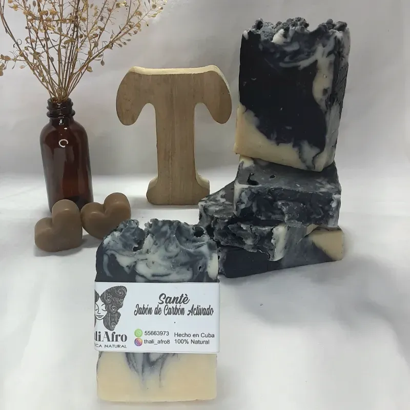 Jabón de Carbón Activado
