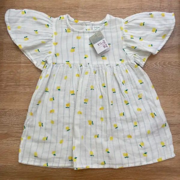 Vestido color blanco con limones