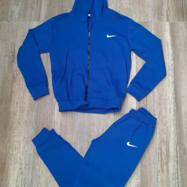 Conjunto de mono y abrigo