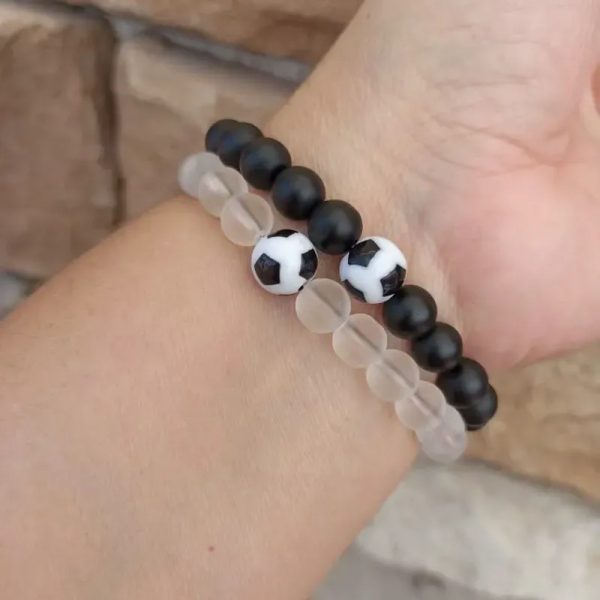 Pulseras de perlas de pareja con pelota de fútbol