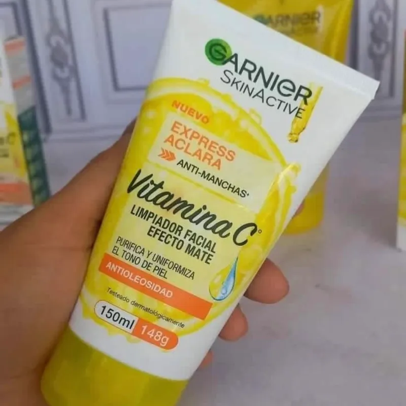 Limpiador Facial “Garnier”