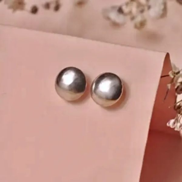 Aretes artesanales de botón