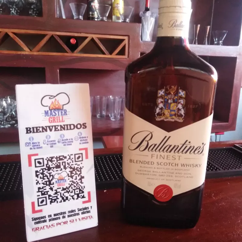 Whisky Ballantines