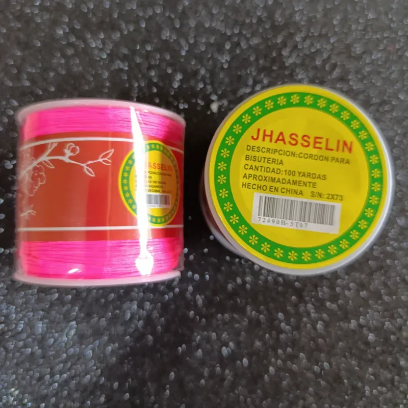 Hilo chino rosado chillón