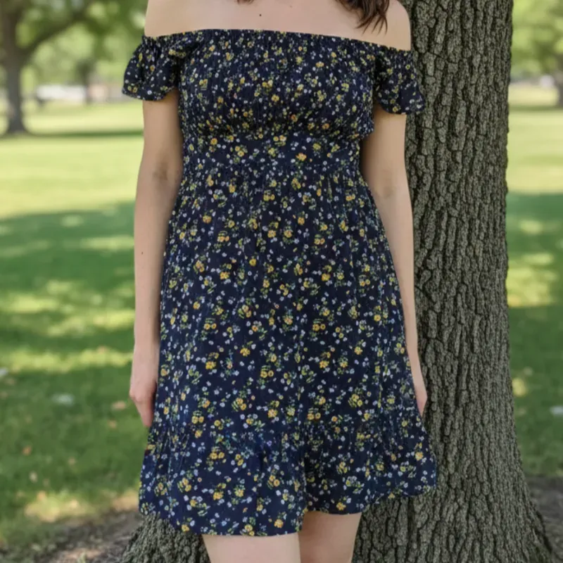 Vestido con elástico y vuelos