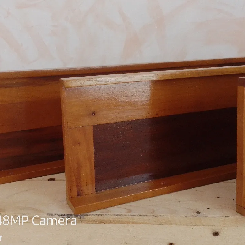 Juego de repisa con pestañas de tres piezas (Por Encargo)