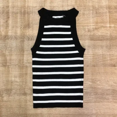 Blusa Mango de rayas negras y blancas