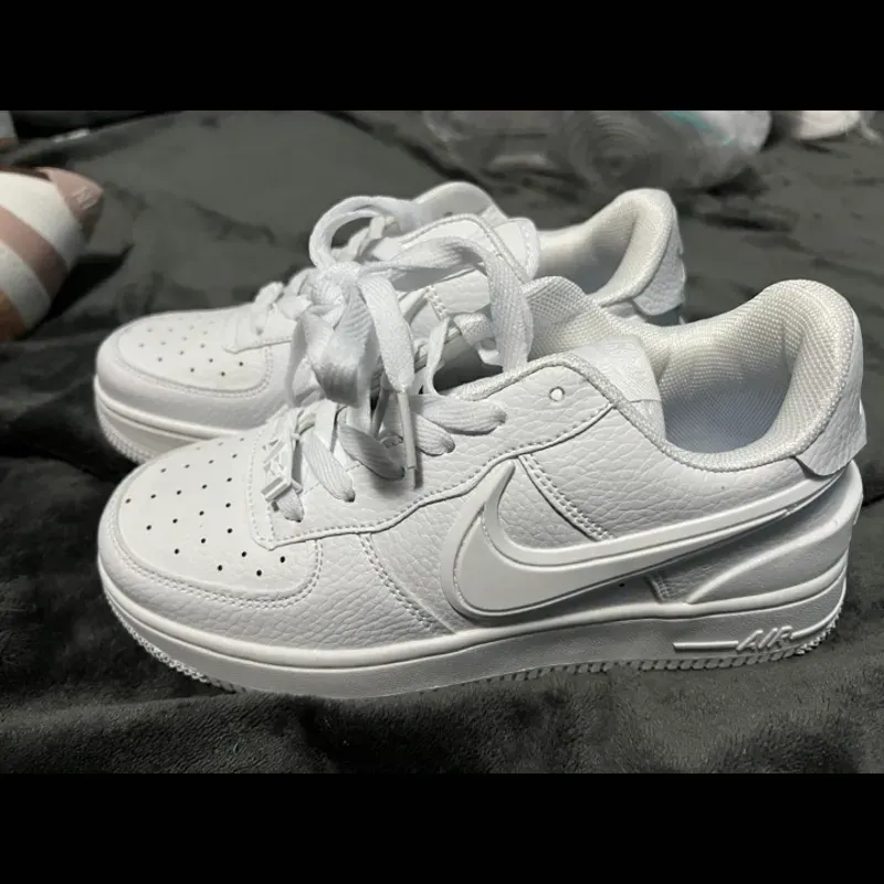 Nike blanca
