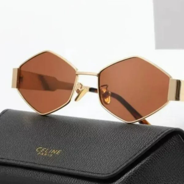 ️ **Gafas**
